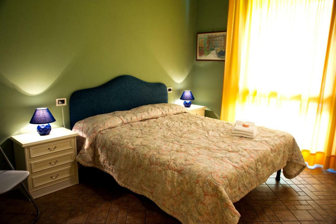 Residence Tourist Лука Екстериор снимка